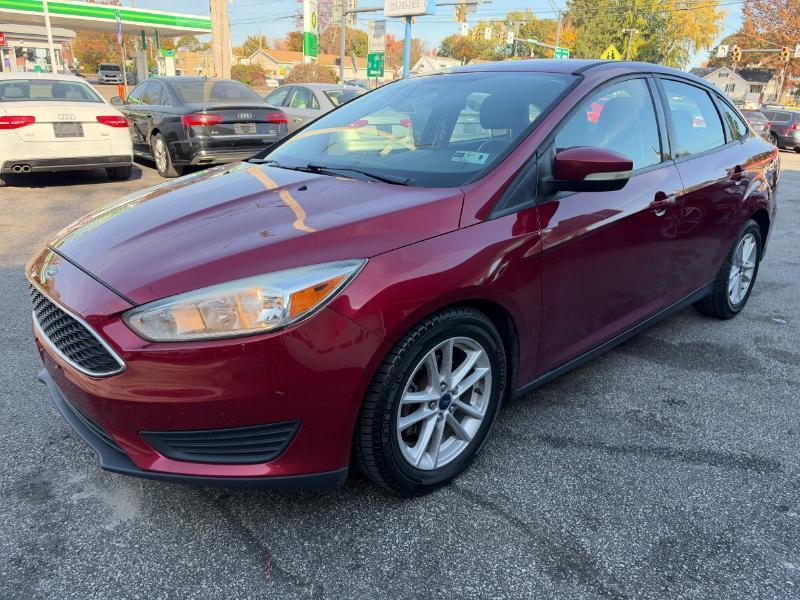 Ford Focus SE Sedan 2017