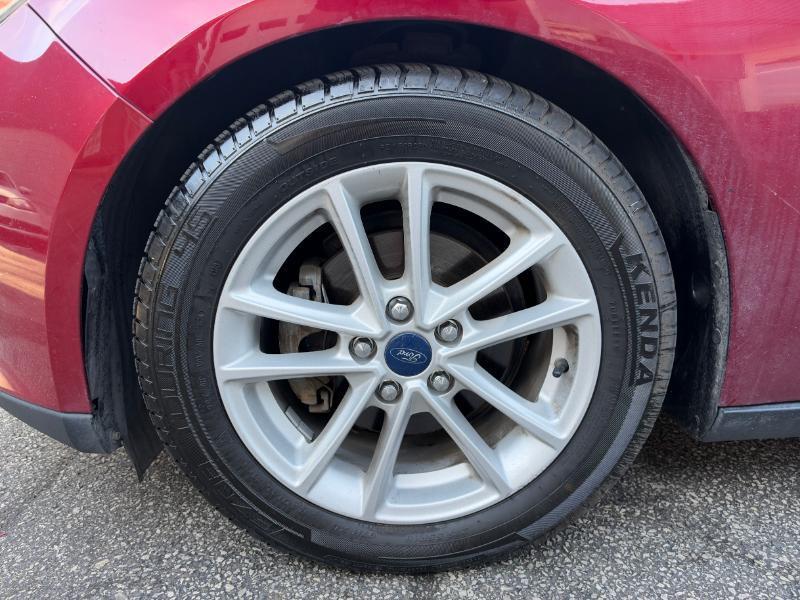 Ford Focus SE Sedan 2017