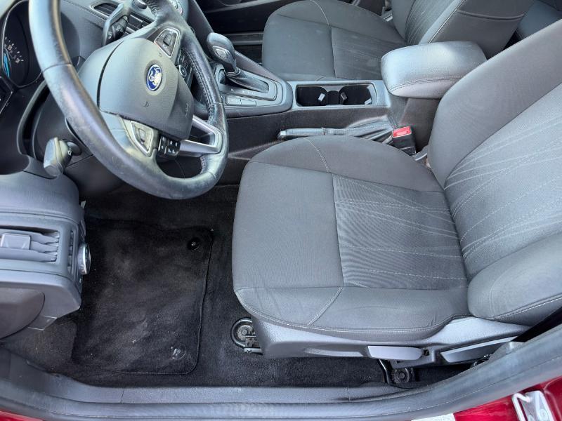 Ford Focus SE Sedan 2017