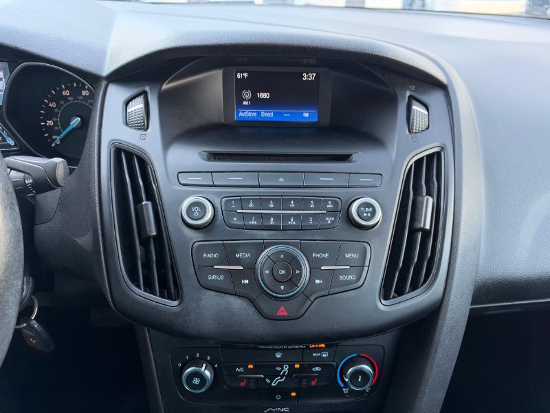 Ford Focus SE Sedan 2017