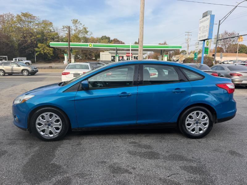Ford Focus SE Sedan 2012