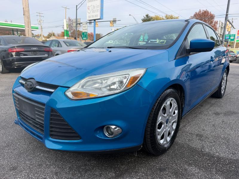 Ford Focus SE Sedan 2012