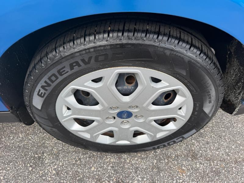 Ford Focus SE Sedan 2012