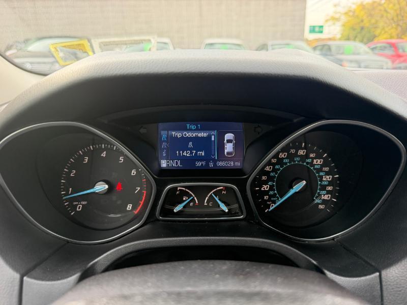 Ford Focus SE Sedan 2012