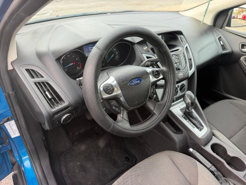Ford Focus SE Sedan 2012