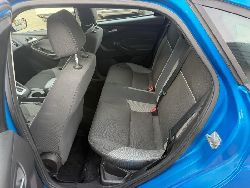 Ford Focus SE Sedan 2012