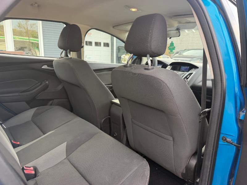 Ford Focus SE Sedan 2012