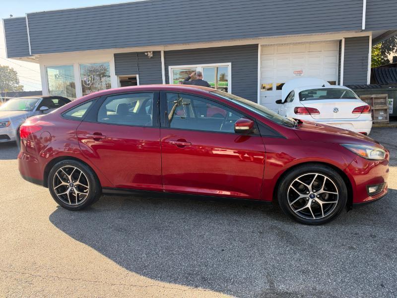 Ford Focus SE Sedan 2017