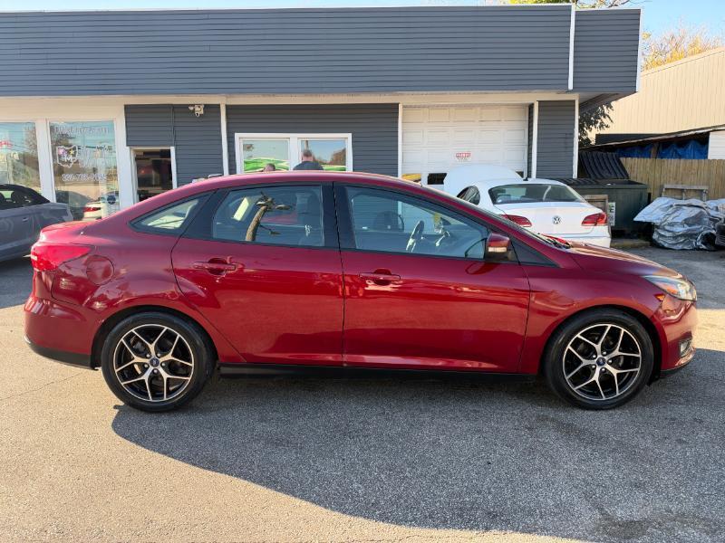 Ford Focus SE Sedan 2017