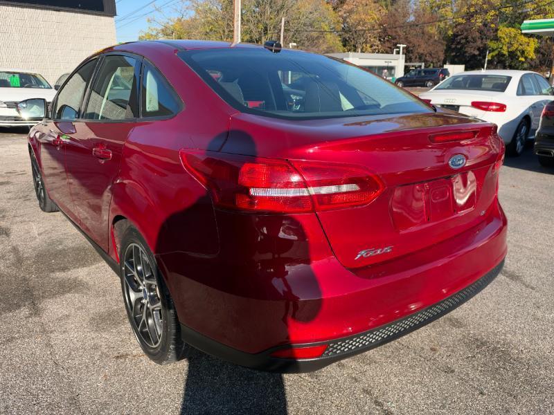 Ford Focus SE Sedan 2017