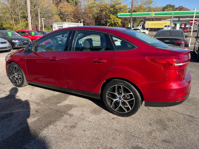 Ford Focus SE Sedan 2017