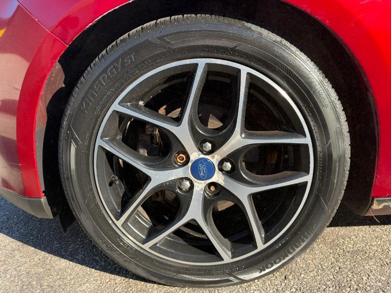 Ford Focus SE Sedan 2017