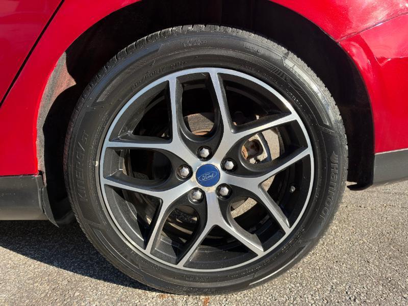 Ford Focus SE Sedan 2017