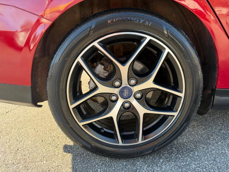 Ford Focus SE Sedan 2017