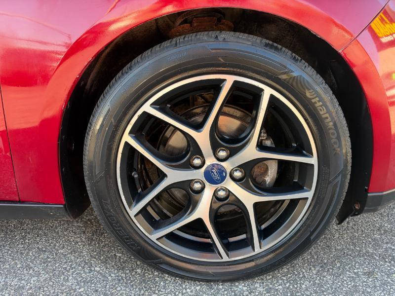 Ford Focus SE Sedan 2017