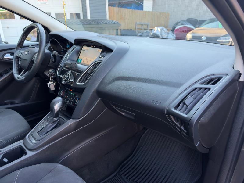Ford Focus SEL Sedan 2018