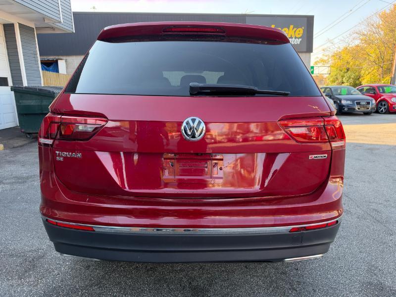 Volkswagen Tiguan S 2018