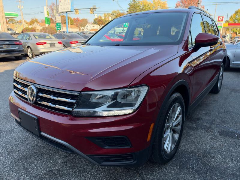 Volkswagen Tiguan S 2018