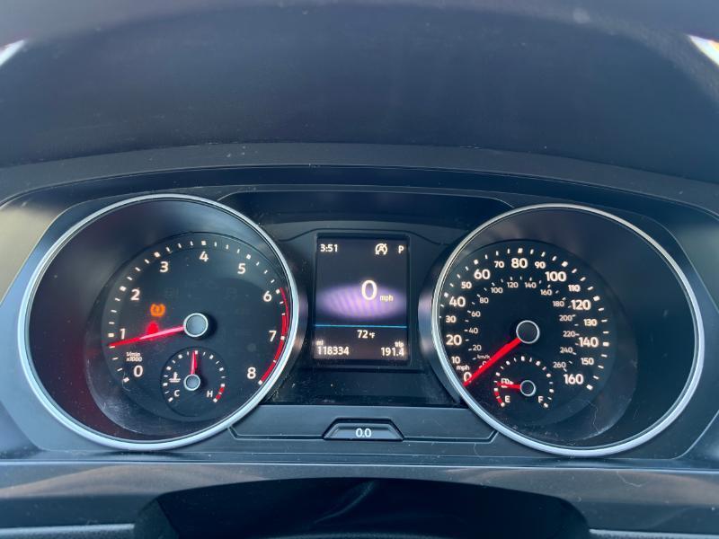 Volkswagen Tiguan S 2018