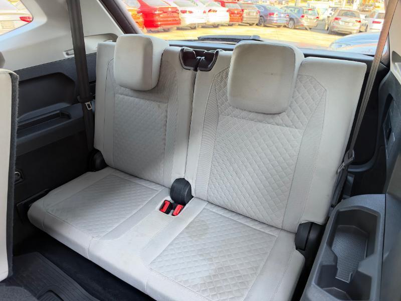 Volkswagen Tiguan S 2018