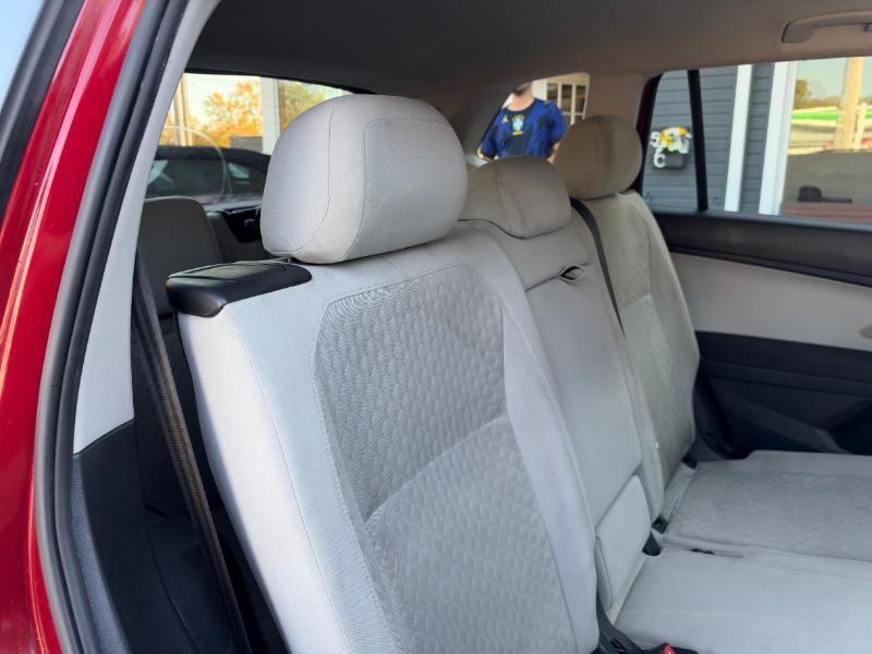 Volkswagen Tiguan S 2018