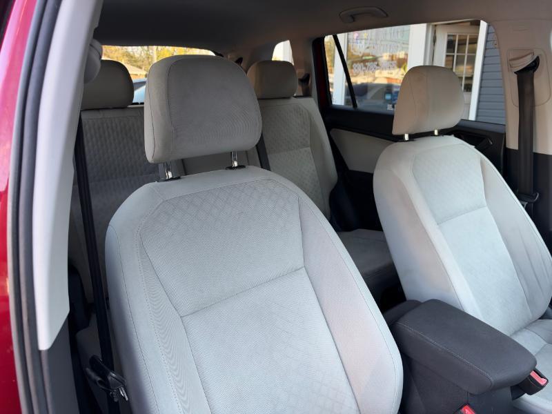 Volkswagen Tiguan S 2018