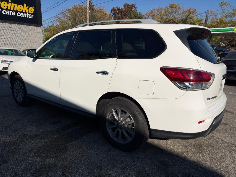 Nissan Pathfinder S 2WD 2016