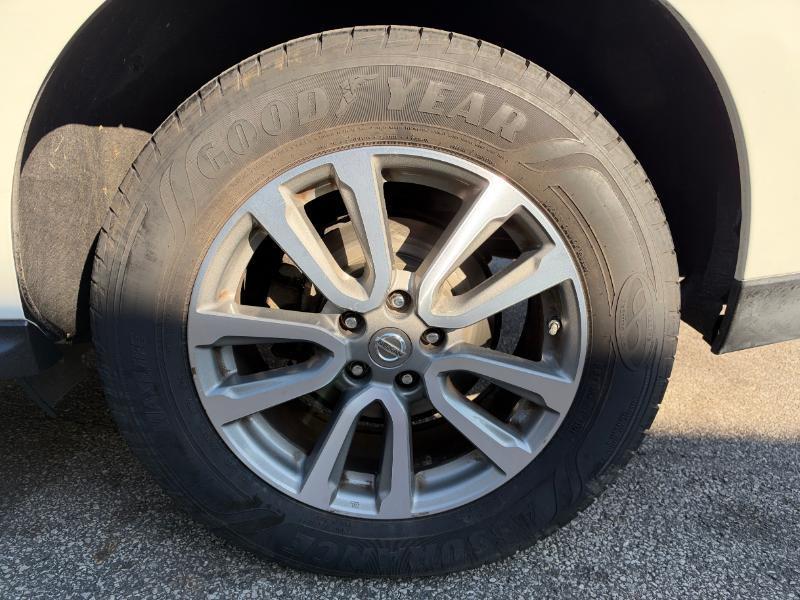 Nissan Pathfinder S 2WD 2016