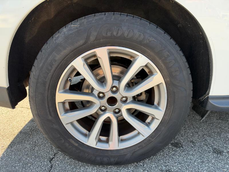 Nissan Pathfinder S 2WD 2016
