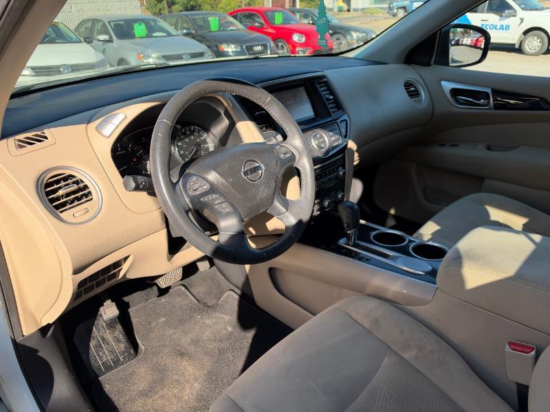 Nissan Pathfinder S 2WD 2016