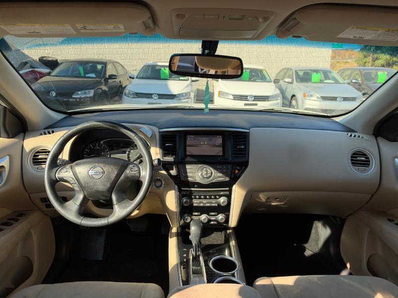 Nissan Pathfinder S 2WD 2016