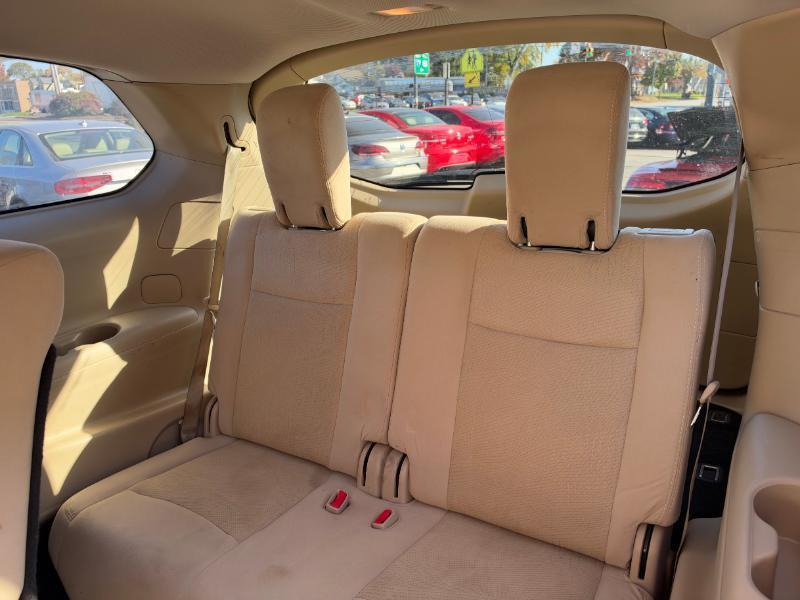 Nissan Pathfinder S 2WD 2016