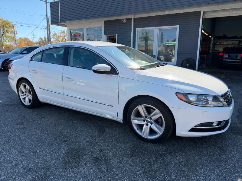 Volkswagen CC Sport w/Lighting Package 2013