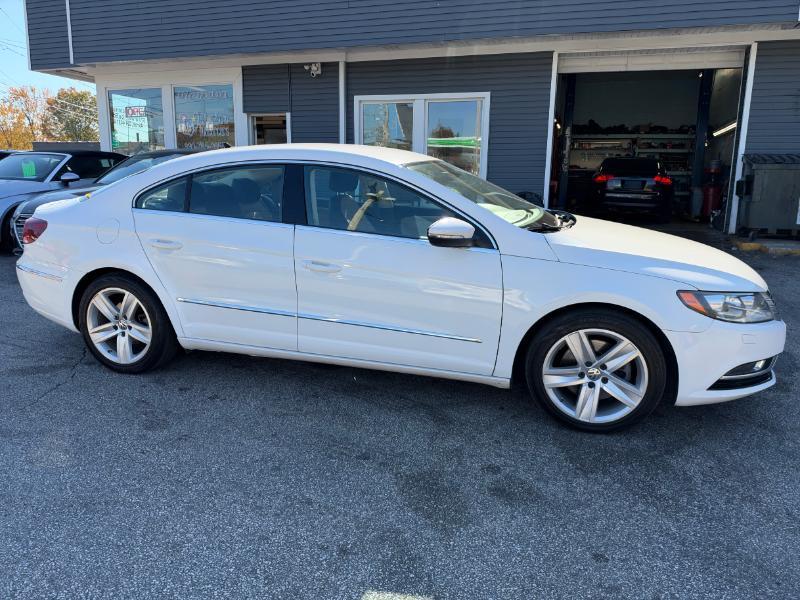 Volkswagen CC Sport w/Lighting Package 2013