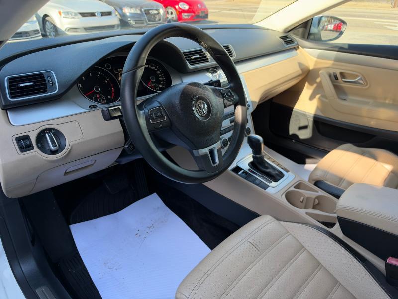 Volkswagen CC Sport w/Lighting Package 2013