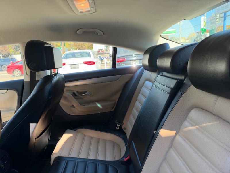 Volkswagen CC Sport w/Lighting Package 2013