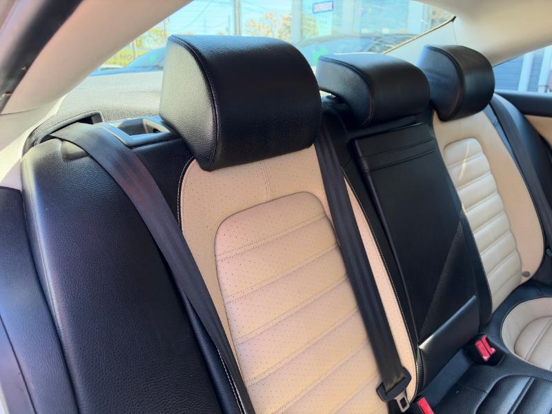 Volkswagen CC Sport w/Lighting Package 2013