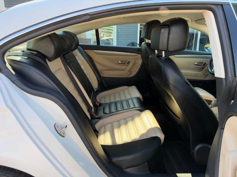 Volkswagen CC Sport w/Lighting Package 2013