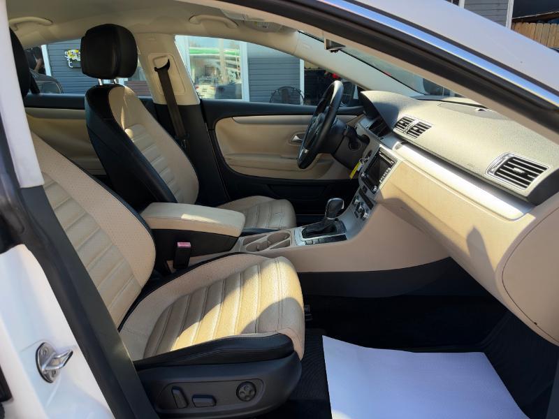 Volkswagen CC Sport w/Lighting Package 2013