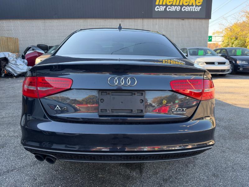 Audi A4 2.0T Sedan quattro Tiptronic 2015
