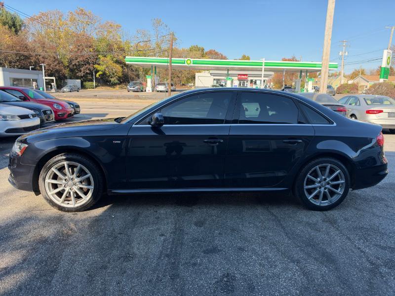 Audi A4 2.0T Sedan quattro Tiptronic 2015