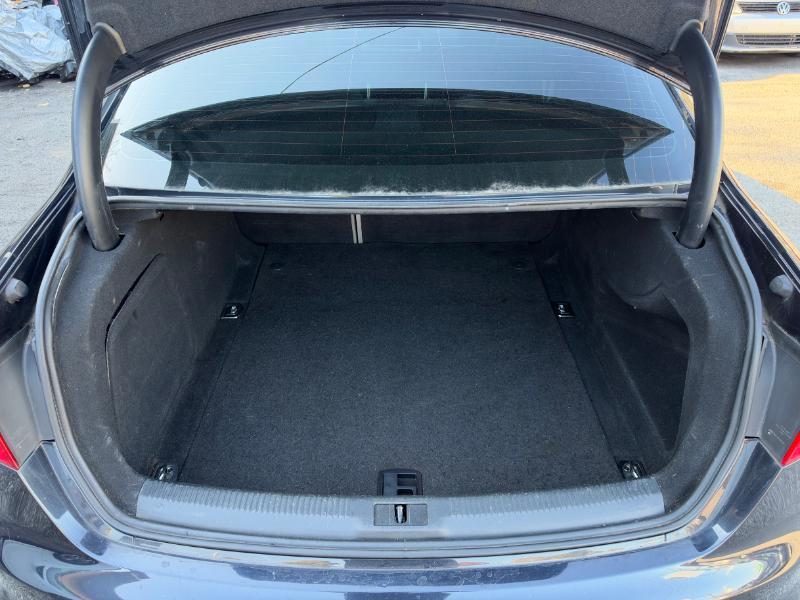 Audi A4 2.0T Sedan quattro Tiptronic 2015