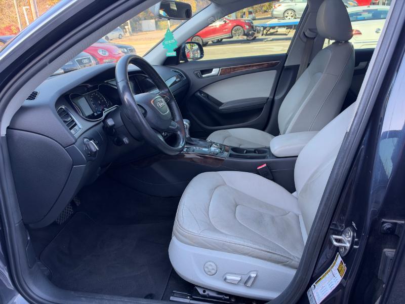 Audi A4 2.0T Sedan quattro Tiptronic 2015