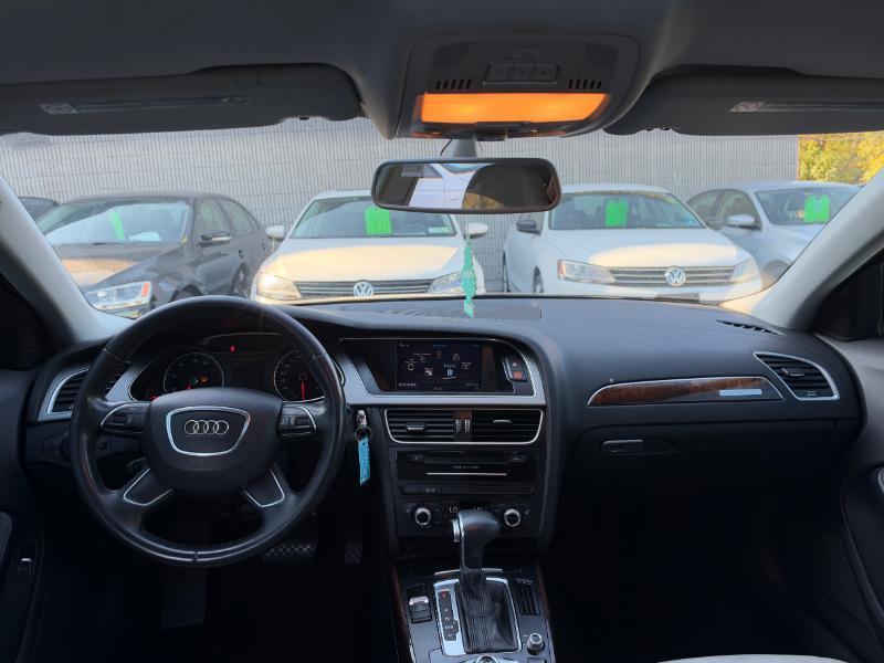 Audi A4 2.0T Sedan quattro Tiptronic 2015