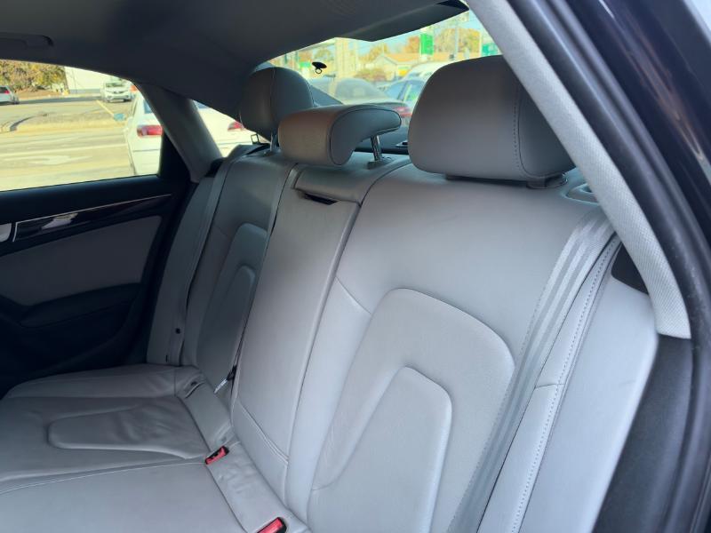 Audi A4 2.0T Sedan quattro Tiptronic 2015
