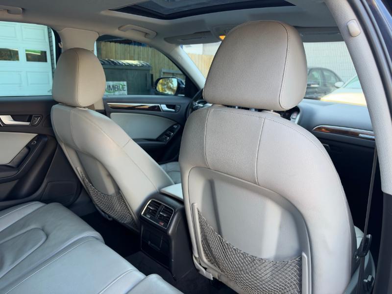 Audi A4 2.0T Sedan quattro Tiptronic 2015
