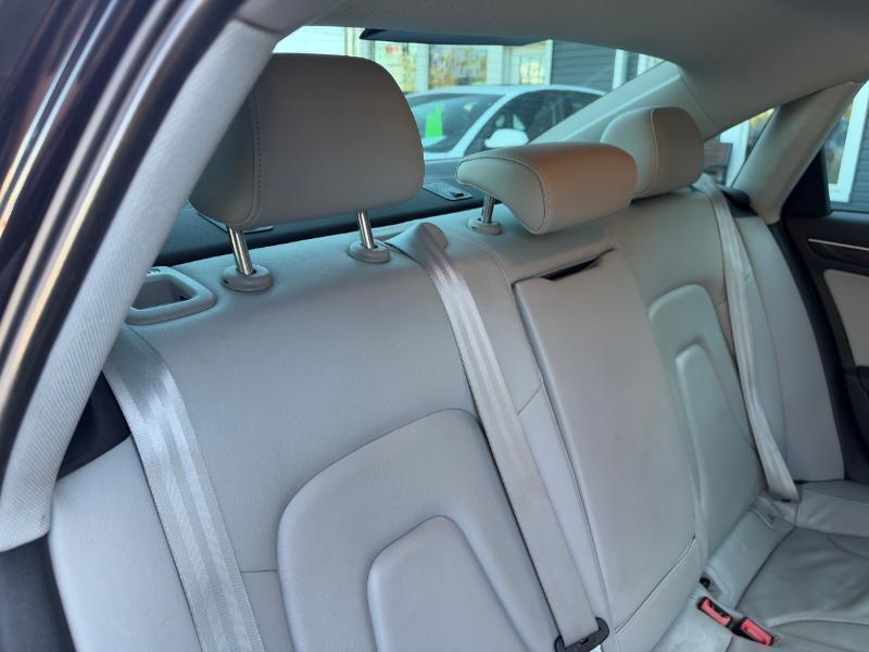 Audi A4 2.0T Sedan quattro Tiptronic 2015