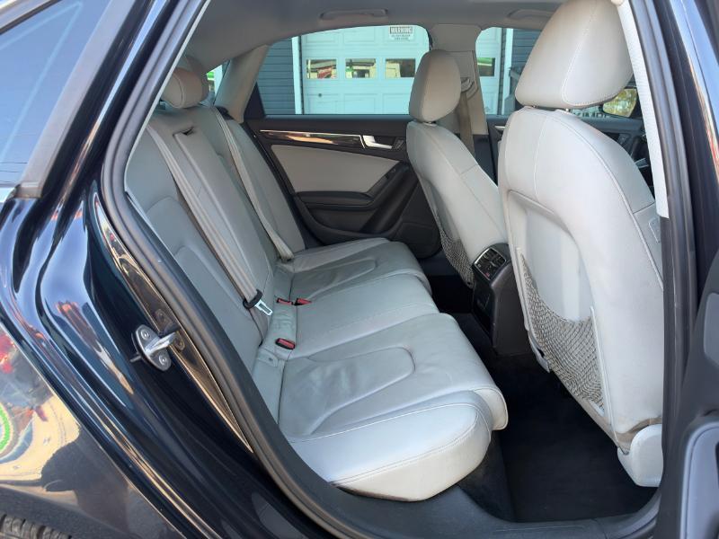 Audi A4 2.0T Sedan quattro Tiptronic 2015