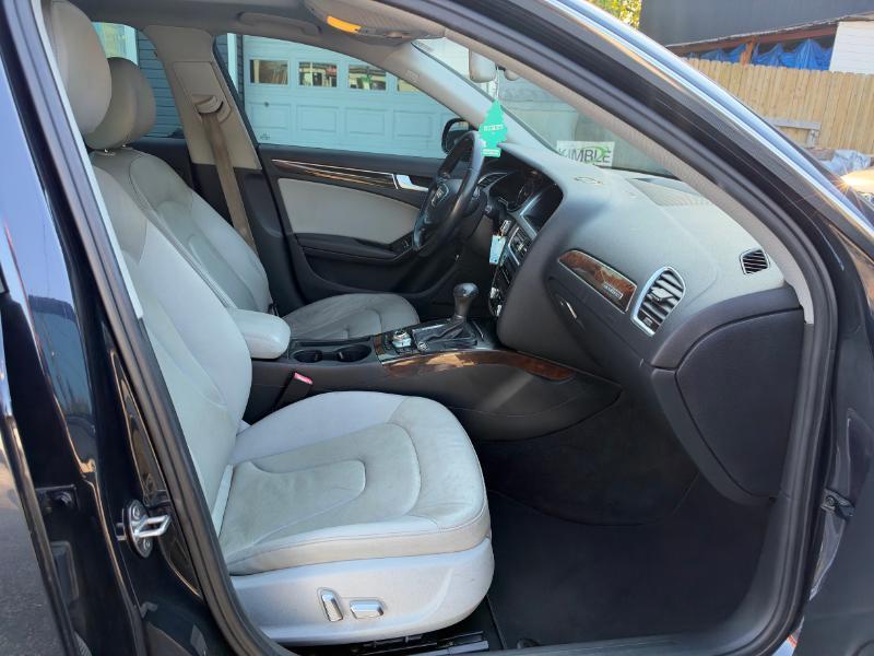 Audi A4 2.0T Sedan quattro Tiptronic 2015