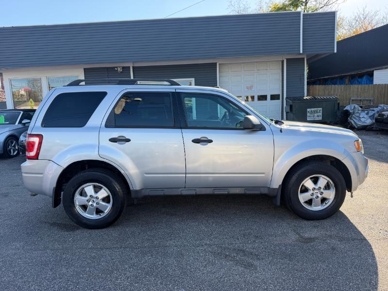 Ford Escape XLT FWD 2012